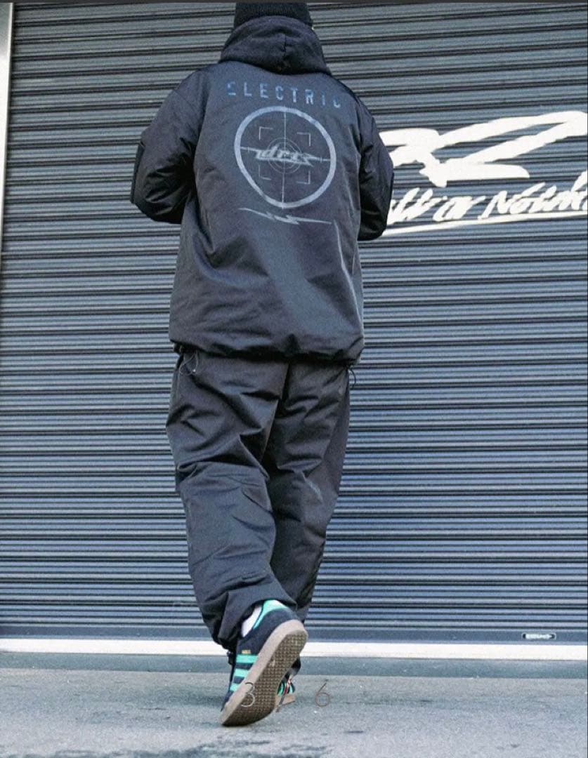 DRT✖️ELECTRIC TROPHY SHOT INNER BOAセットアップ - メルカリ