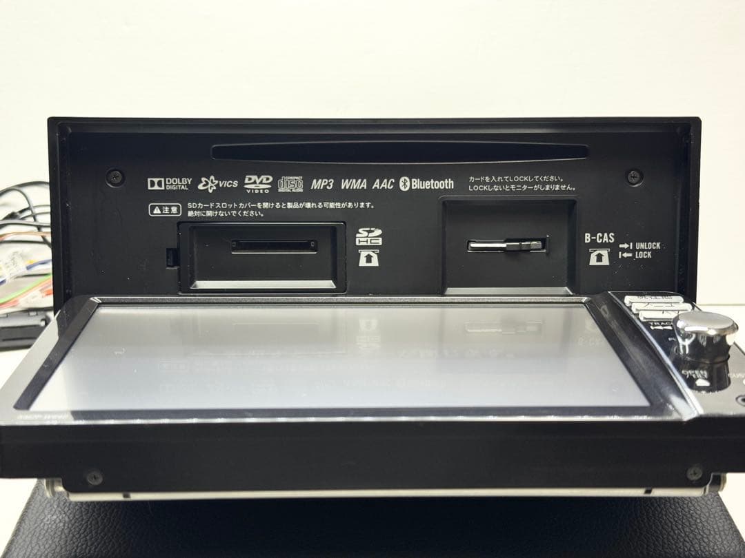 新品タッチパネル NMZP-W64D 2013年地図 新品ファン ダイハツ純正