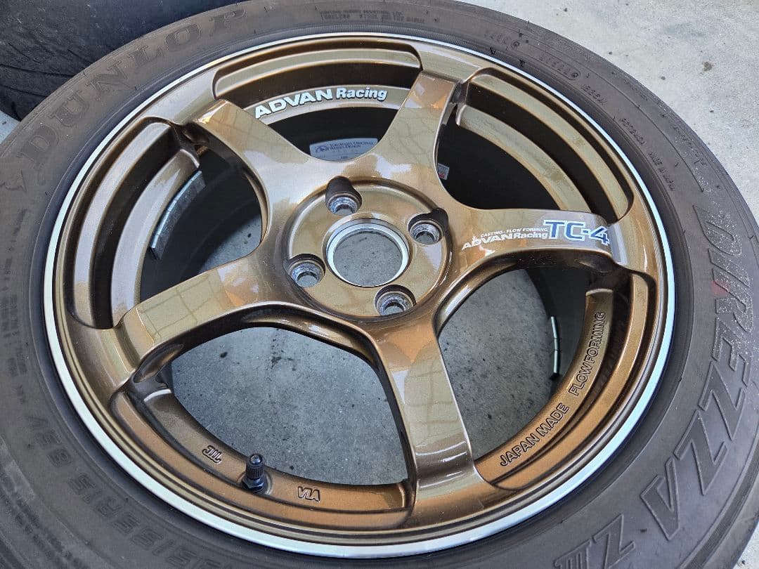 ADVAN TC-4 15インチ 4穴 PCD100 6.5j ET40