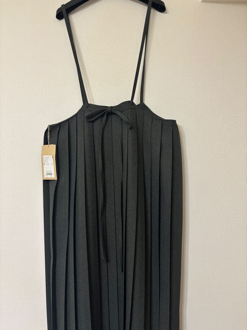 ⭐︎お値下げ⭐︎新品未使用 Curensology プリーツサロペット グレー