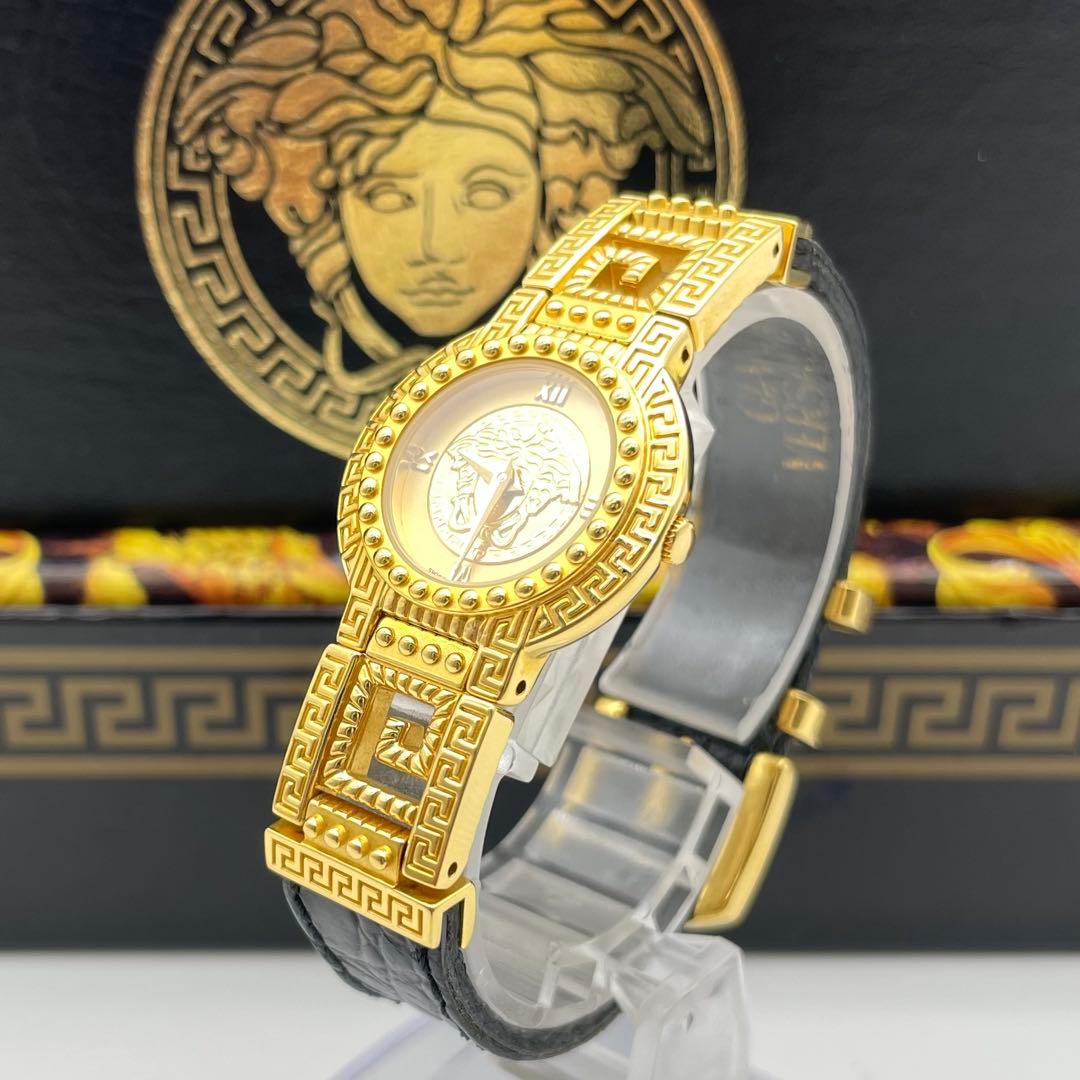 稼働品/美品☆ジャンニ ヴェルサーチ メデューサ 腕時計 ブラック