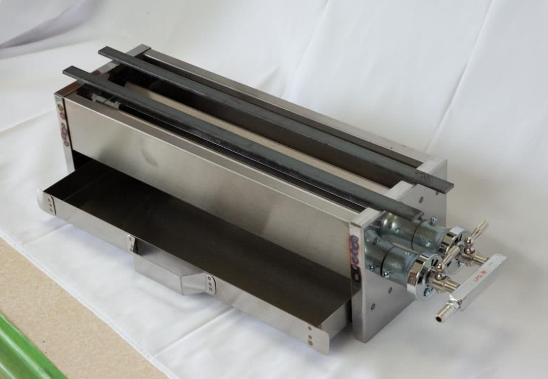 新品 串焼き機 焼鳥機器 五平餅 LP プロパンガス 炉端焼き鳥 カセットガス 炉ばた焼器 炙りや