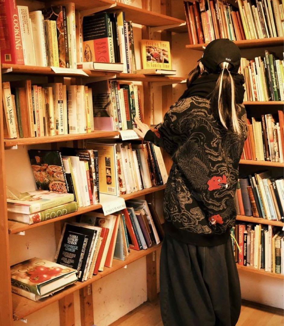 XL GAKKIN BUDSPOOL 渦軍鶏 ニット セーター 黒 美品 - メルカリ