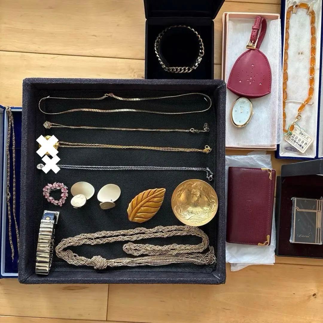 遺品整理 アクセサリー Cartierキーケース KENZO 遺品 - メルカリ