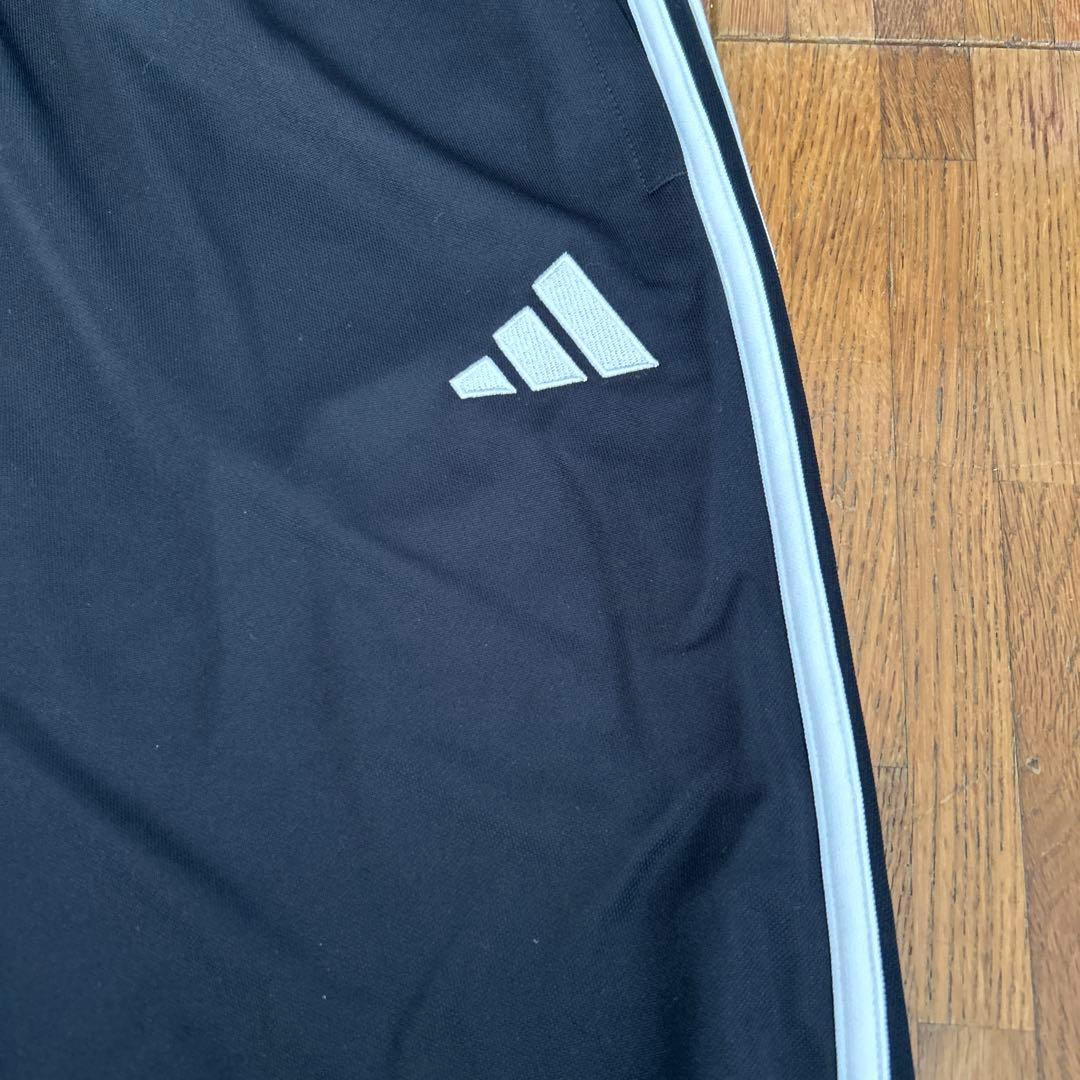 吉川晃司さん 40周年記念adidasジャージ上下 3XL - メルカリ