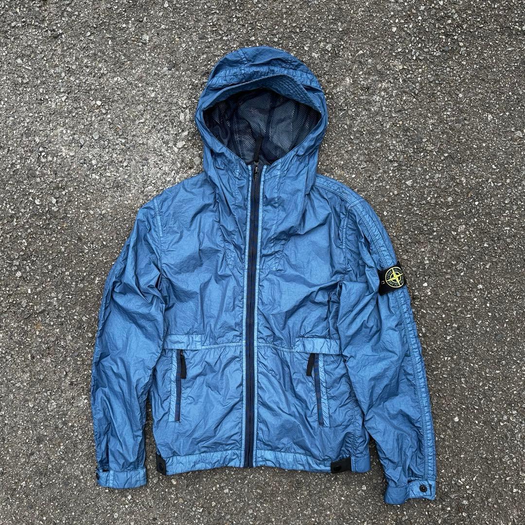 着画あり】ストーンアイランド ナイロンジャケット Sサイズ ブルー
