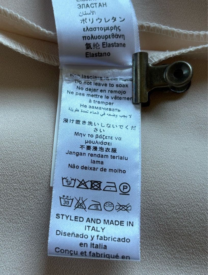 エリザベッタ フランキ ワンピース イタリア製 ロゴ金ボタン ピンク