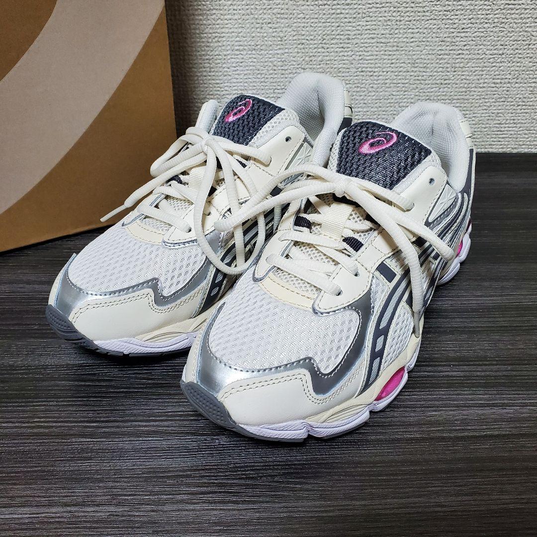 靴 ASICS GEL-NYC 2055 CREAM/CARBON 24.5cm