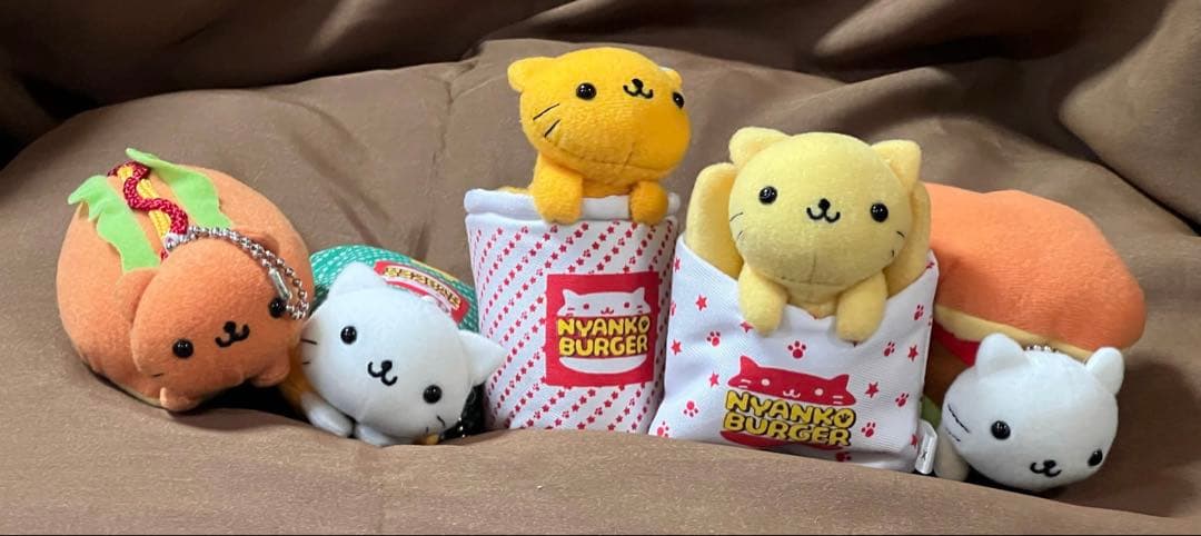 にゃんにゃんにゃんこ にゃんこバーガー ぬいぐるみ 猫 ネコ 猫ちゃん