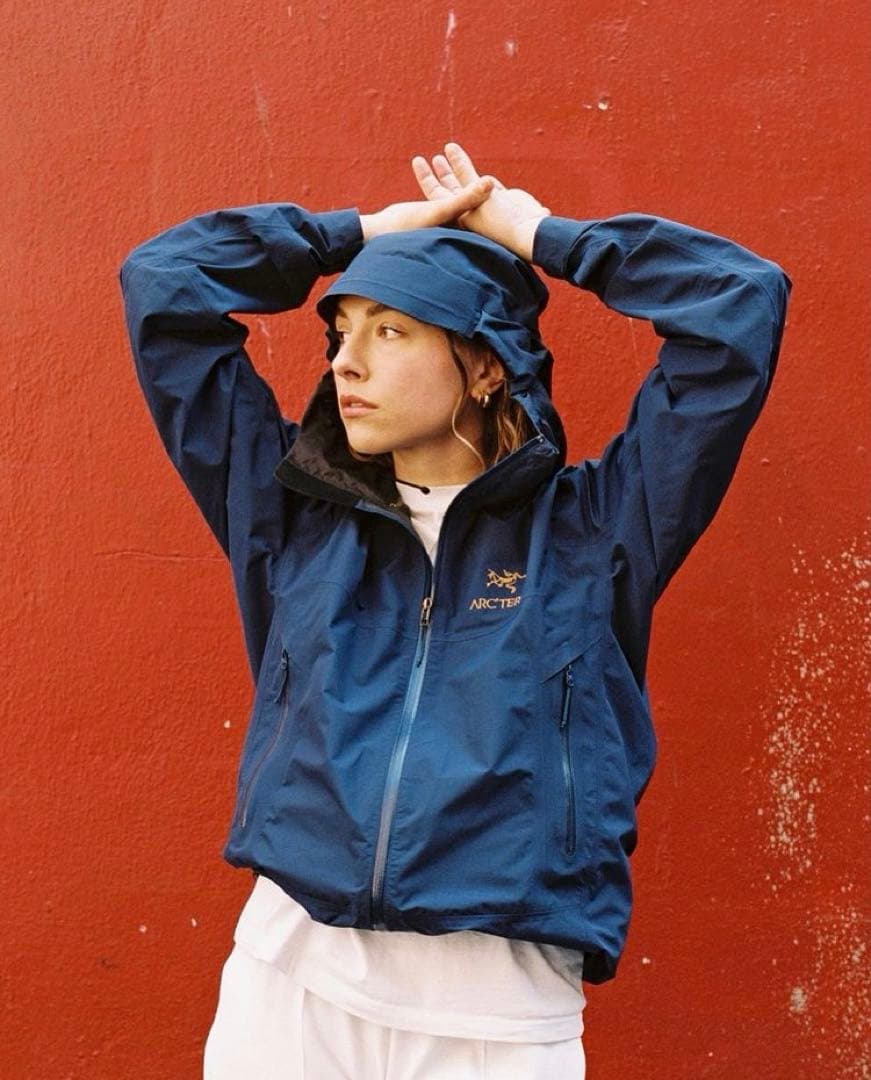 希少名作 ARC'TERYX × BEAMS 別注 BETA SL M Navy - メルカリ