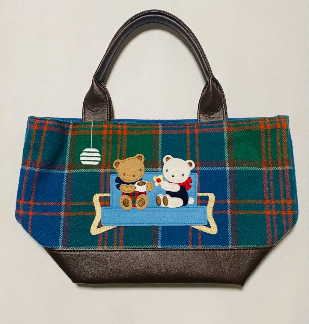 本日限定【使用一回・美品】ファミリア　タータンチェック　クリスマス　バッグ CHRISTMAS COLLECTION 2022 クリスマスを彩るタータンチェック柄の新作