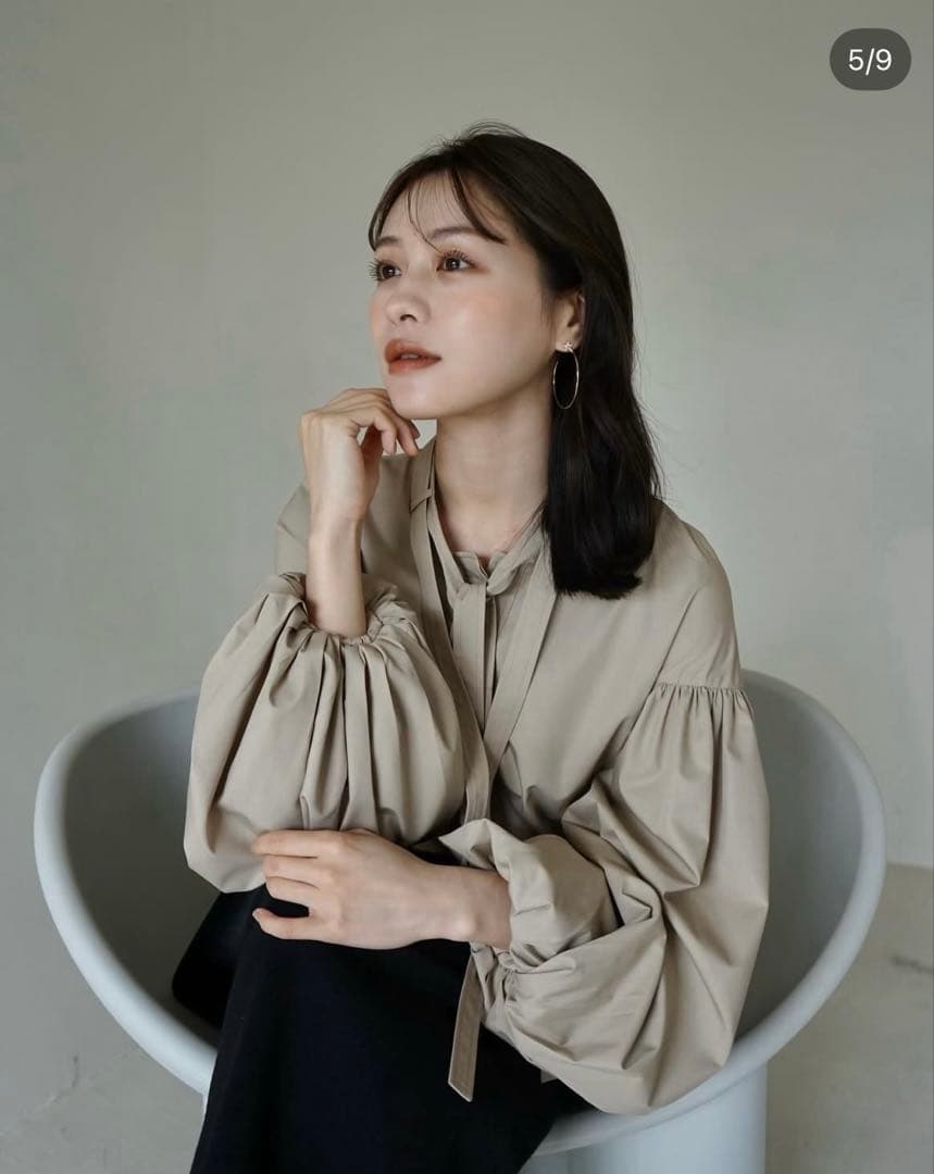 L'AUBE BLANC / Double Tie Blouse - メルカリ