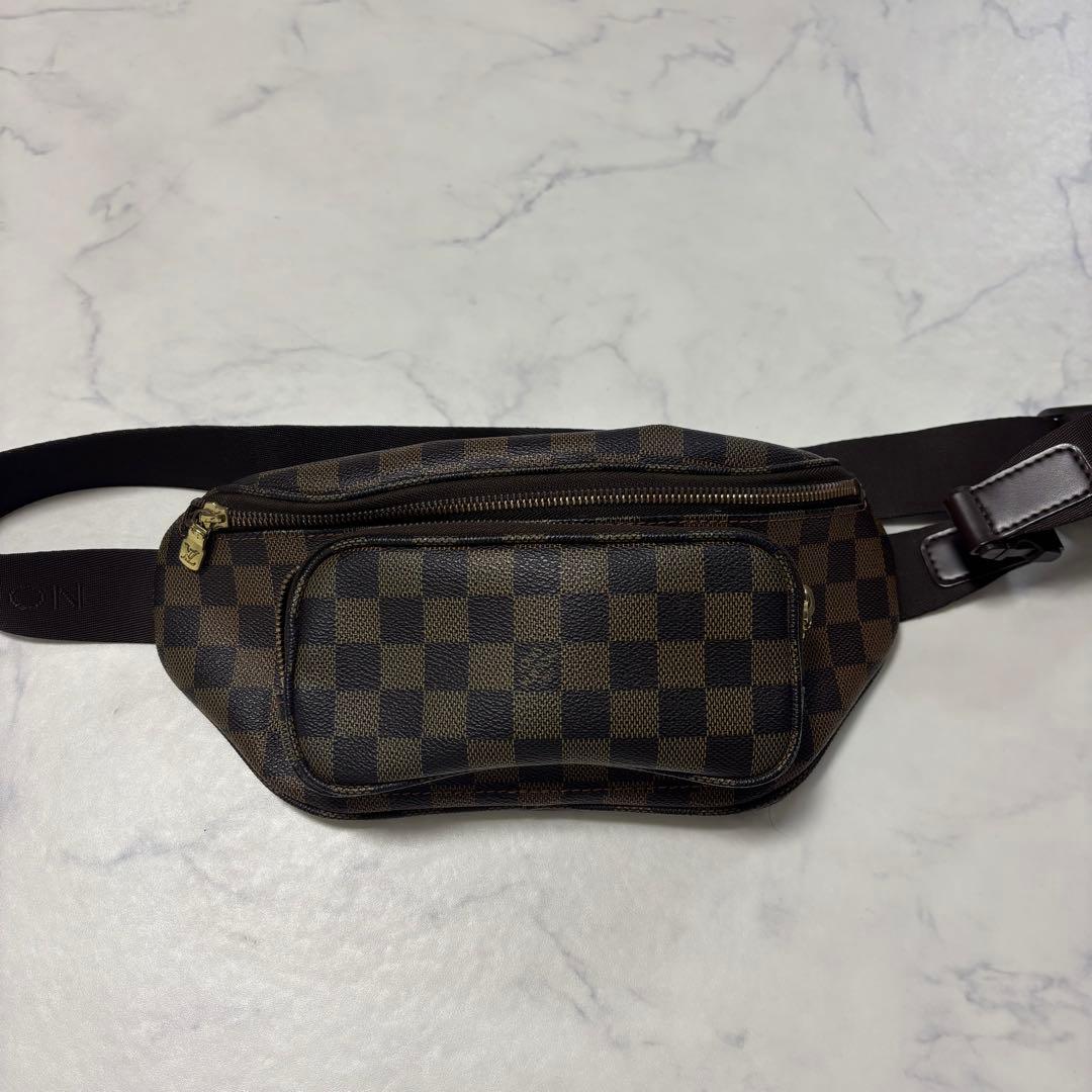 バッグ LOUIS VUITTON LOUIS VUITTON】ヌメ革のストラップポシェット アクセソワール (Louis