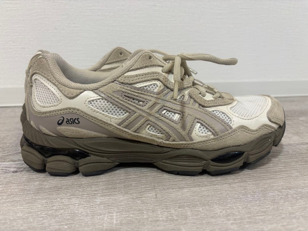 【美品】Asics Gel-NYC \"Cream / Putty\" 25.0cm