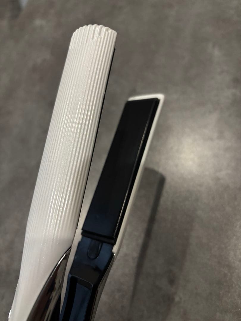 ⭐️箱不要¥500割引】MTG リファ ReFaストレートヘアアイロン② - メルカリ