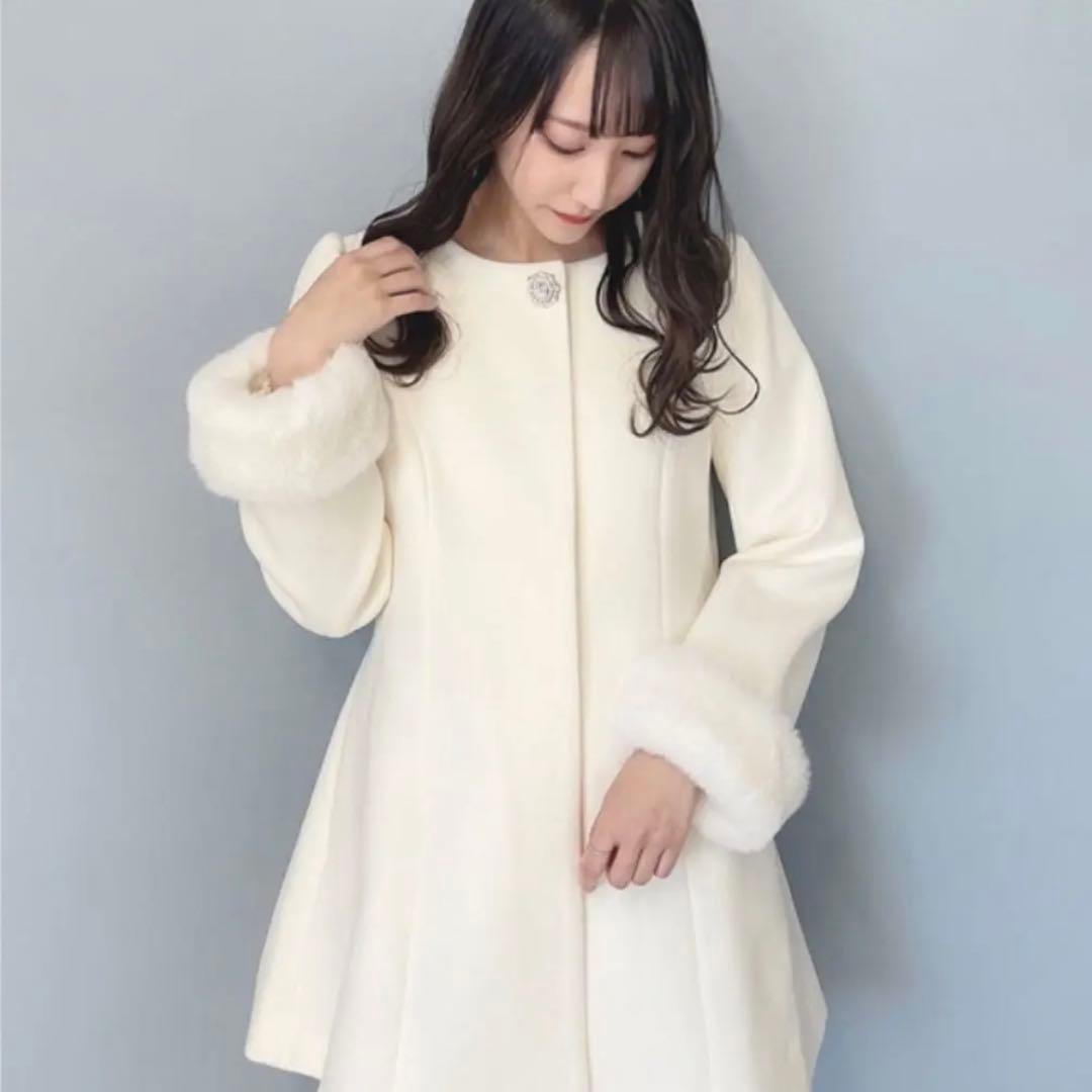 evelyn 2021年 ロングコート ビジューフレアコート コート - メルカリ