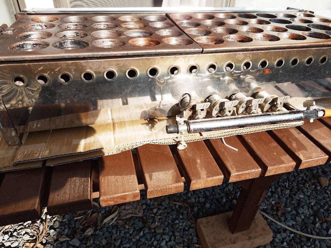 今川焼き鉄板付き　大型焼き台 楽天市場】LPG専用 業務用 大判焼き器 20穴( 今川焼機 大判焼器 人気