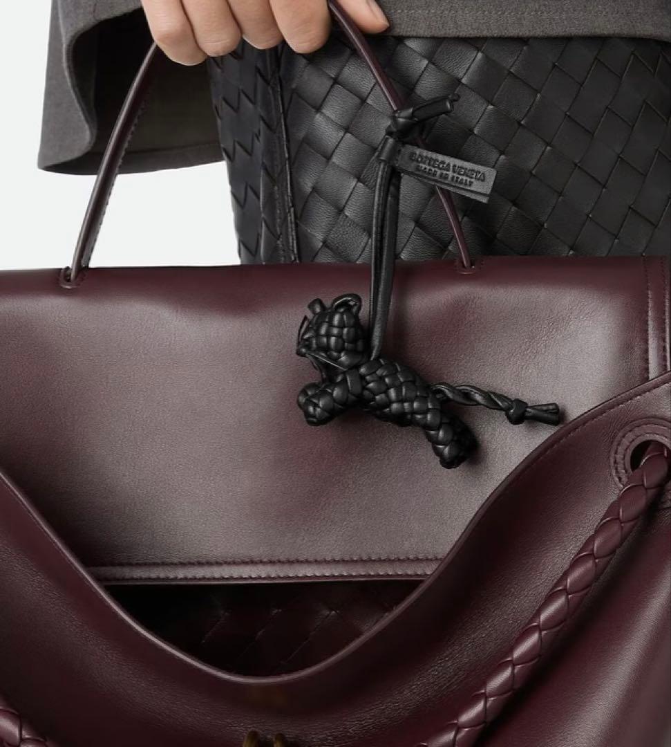 価格交渉可ボッテガヴェネタキャットチャームグレードッグ ドッグ チャーム | 商品詳細 | 高島屋オンラインストア