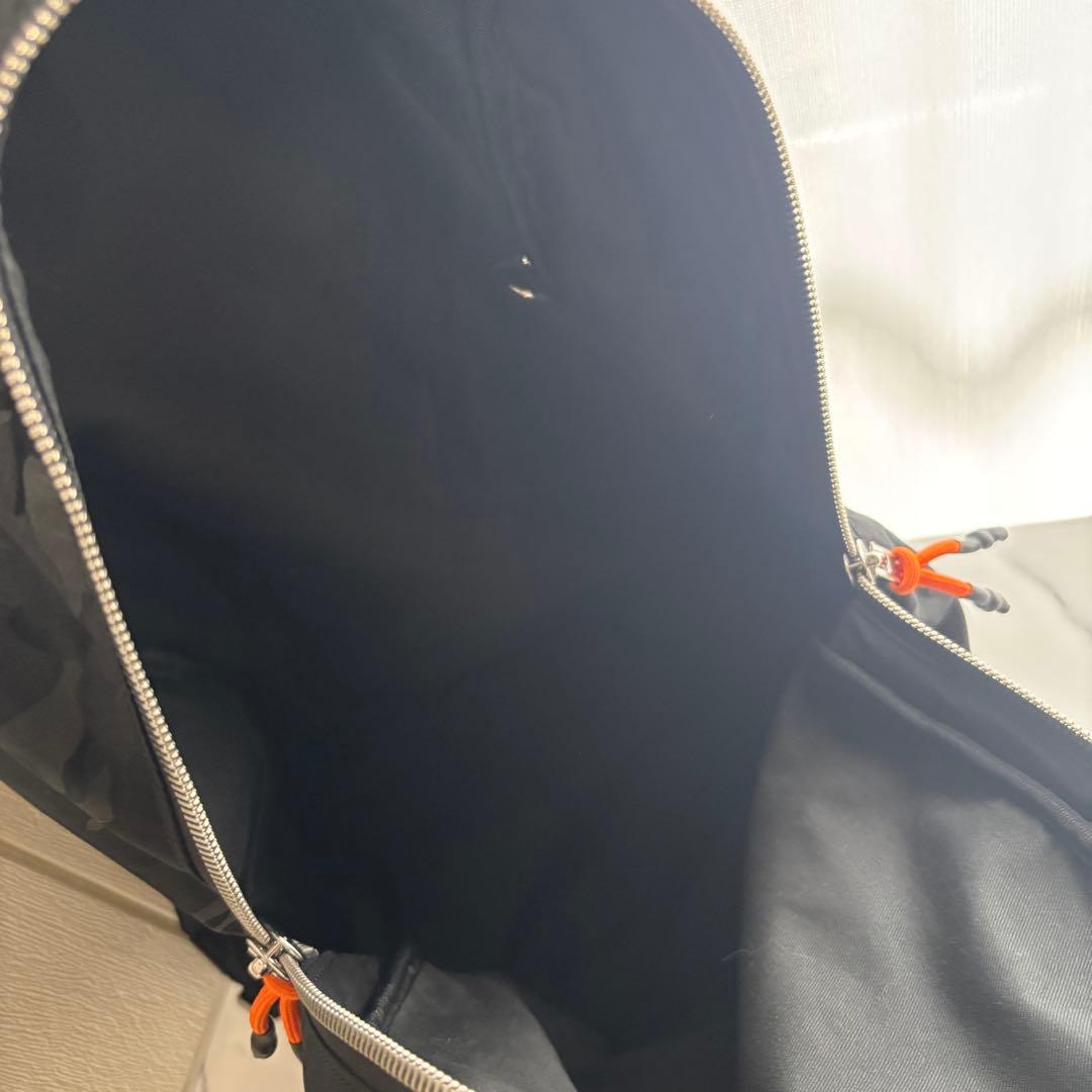 美品】McQ アレキサンダーマックイーン黒リュックカモフラバックパック