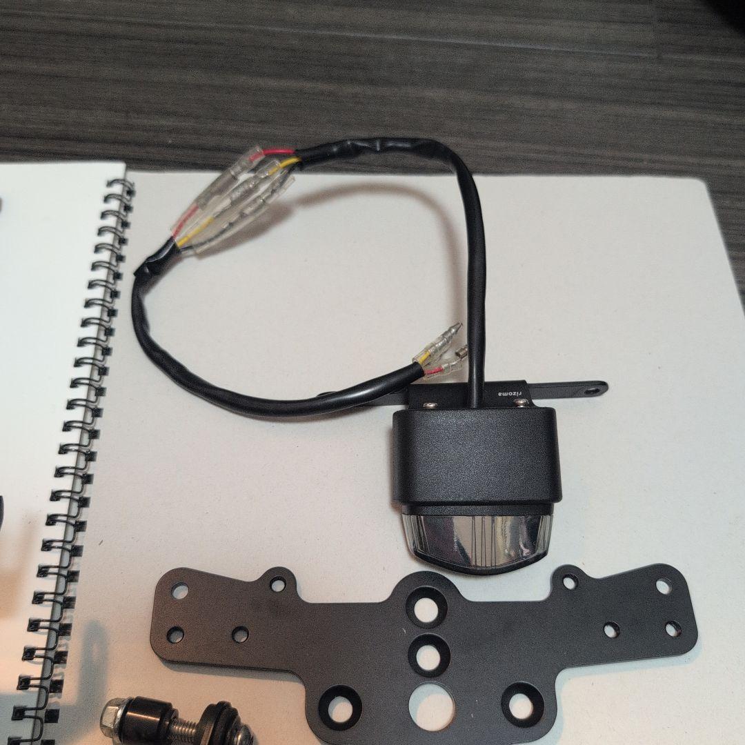 SATORU様専用 RIZOMA ライセンスプレートキットPT225B - メルカリ