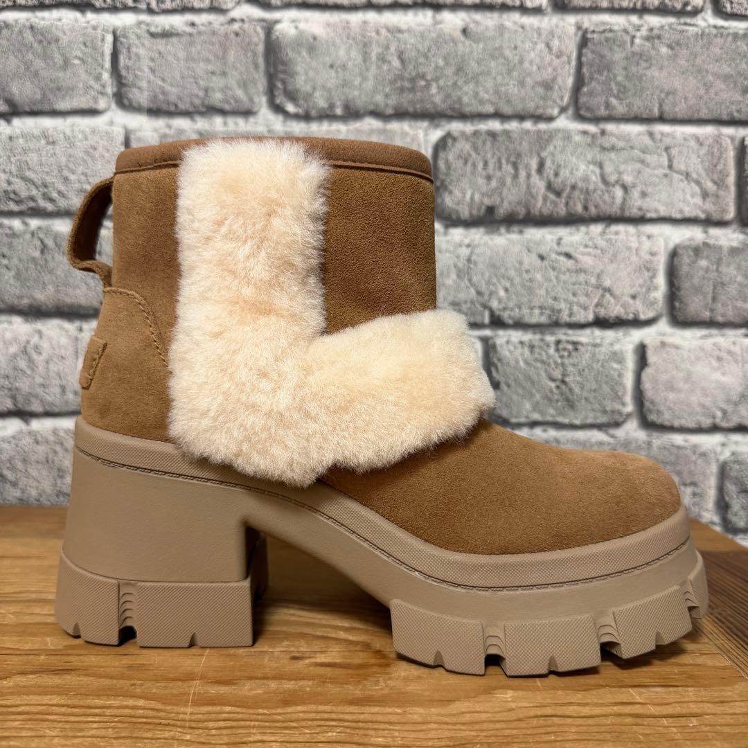 【美品】UGG W ROOKLYN SUNBURST 23.5cm