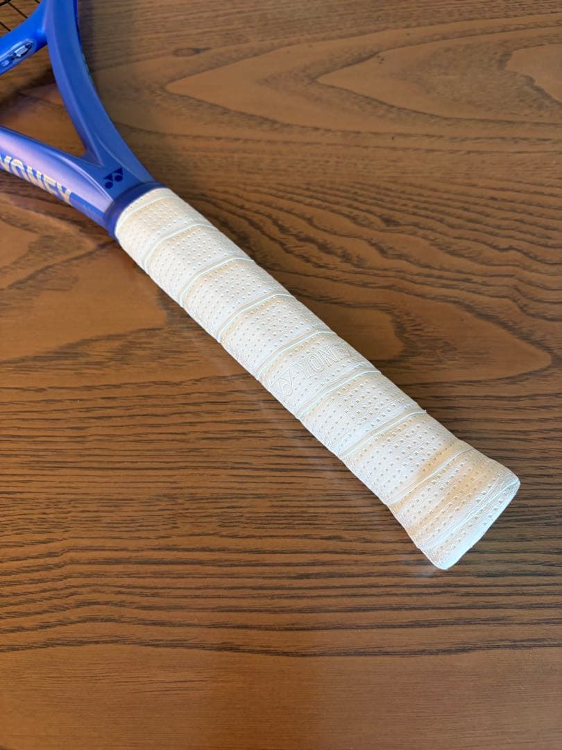 YONEX EZONE 100 TOUR テニスラケット グリップG2 - メルカリ