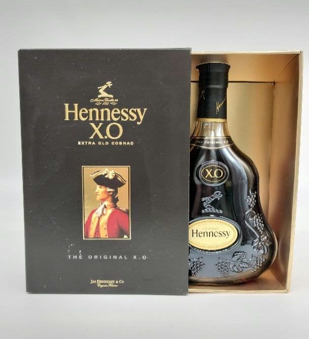 ヘネシーXO Hennessy 黒キャップ 700ml 古酒 箱付き - メルカリ