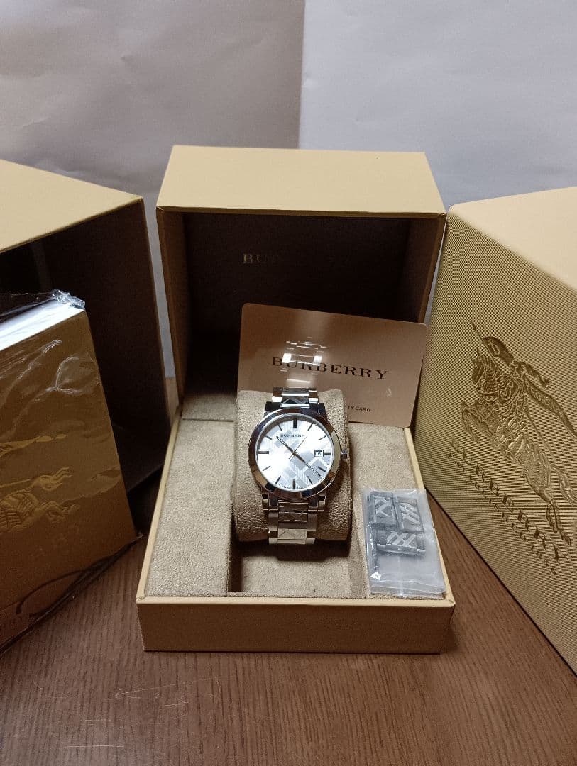 専用】BURBERRY バーバリー シルバー クォーツ BU9037稼動中古品