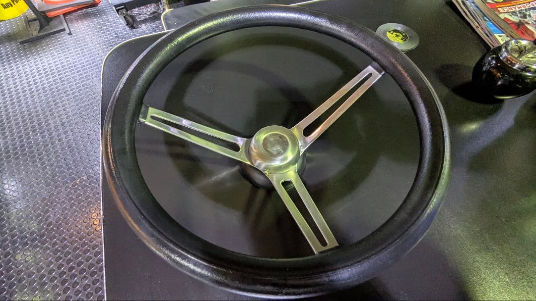 「値下げ致しました！」グランツ ステアリング 3スポーク ボス付き アメ車 楽天市場】在庫有☆ US 小径 グラント GRANT GS773 フォーミュラGT 33Φ