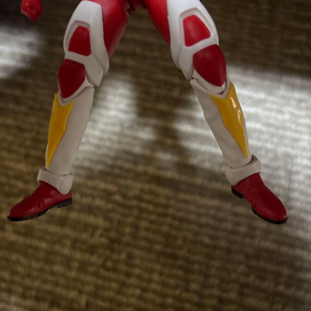 も*ゃ様 S.H.Figuarts(真骨彫製法)グリッドマン　フィギュアーツ