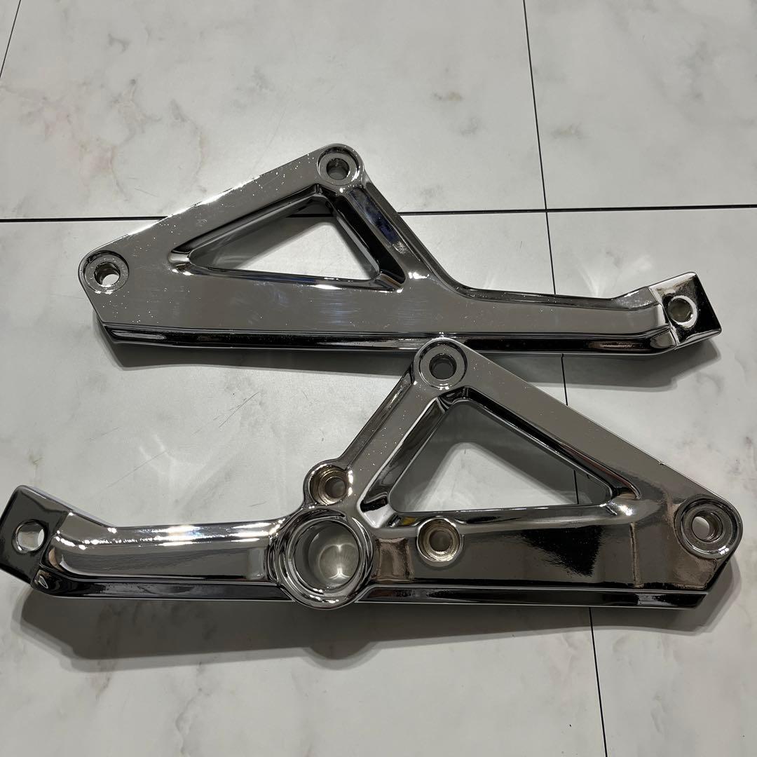 カワサキ ゼファーX リヤステッププレートメッキ - メルカリ