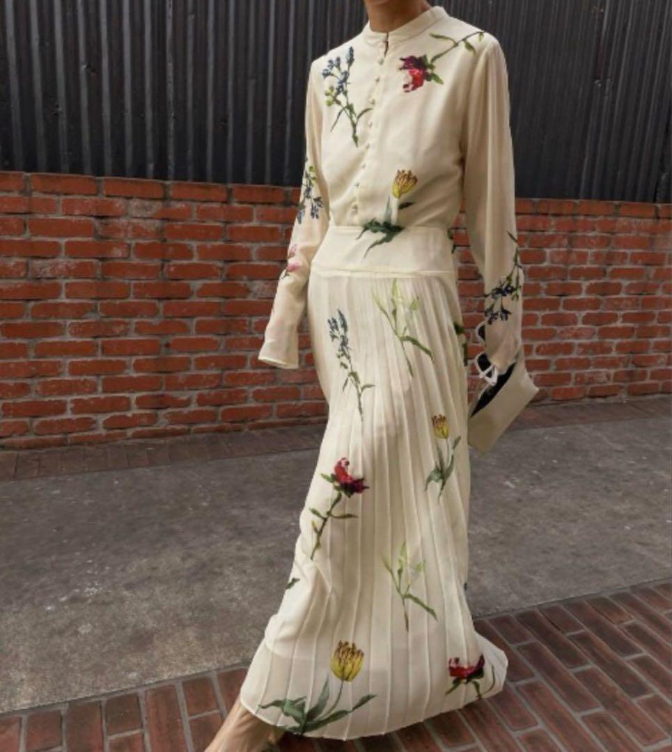 nn様AMERI 花柄プリント ロングスリーブワンピース セール】 フラワープリントロングスリーブVネックワンピース◇ （ミニ