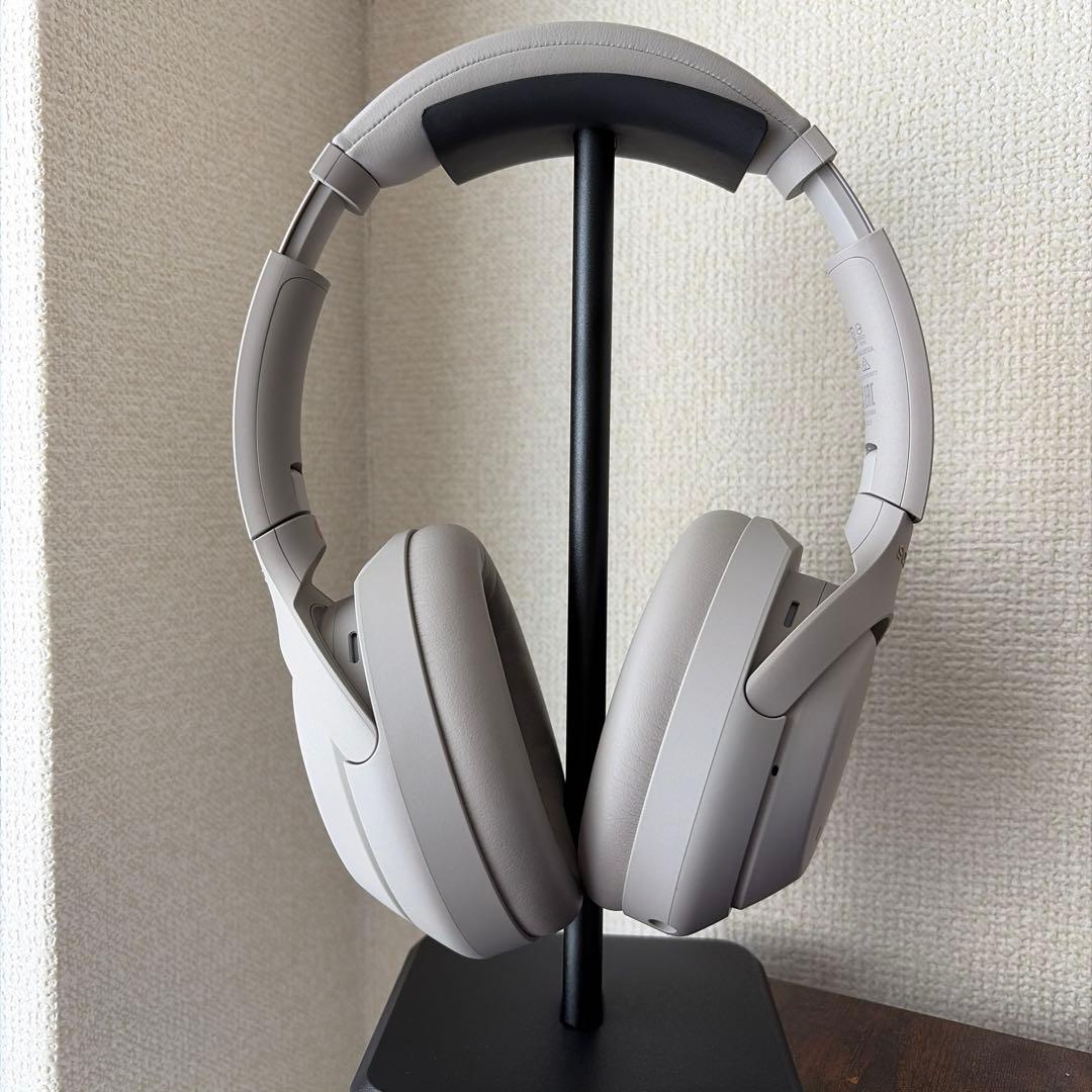 「美品」SONY WH-1000XM4 ワイヤレスヘッドホン シルバー SONY】ソニー『ワイヤレスノイズキャンセリングステレオヘッドセット
