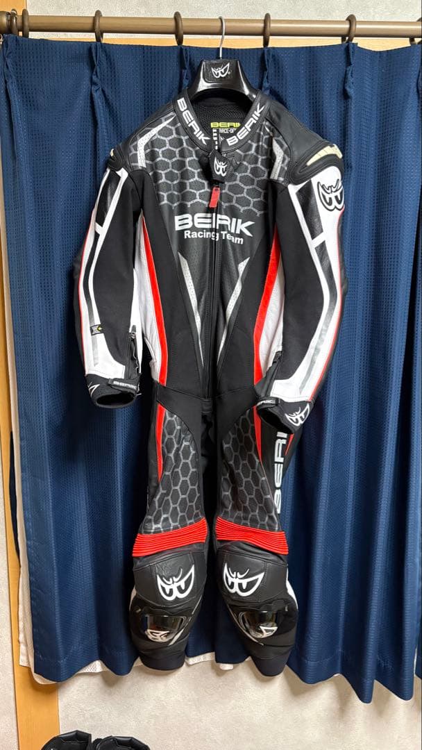 BEIRIK 革ツナギとブーツセット - メルカリ