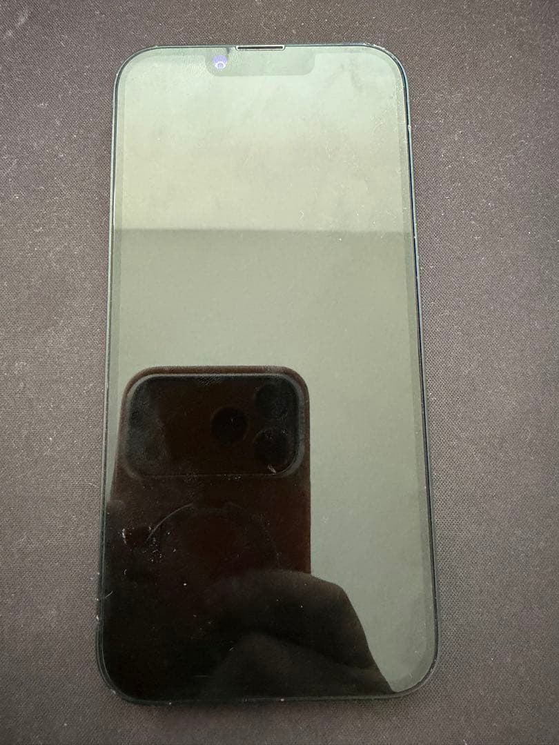 iPhone 13 128gbジャンク　背面ひび割れ　ディスプレイ非純正 液晶不具合 背面割れ多数】iPhone13 128GB - 画面割れジャンク品