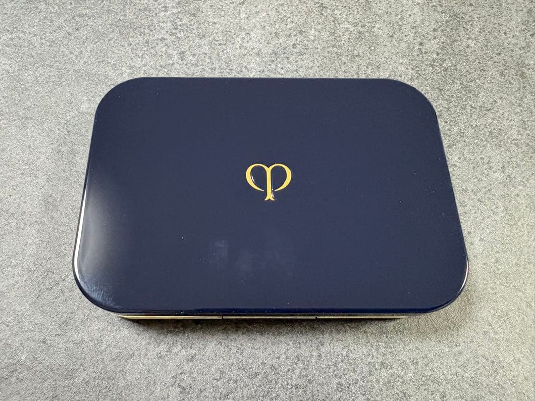 クレドポータンプードルエクラⅡ ファンデーションオークル00専用ケースパンソー付 クレ・ド・ポー ボーテ|タンプードルエクラⅡ（ケース＆パンソー