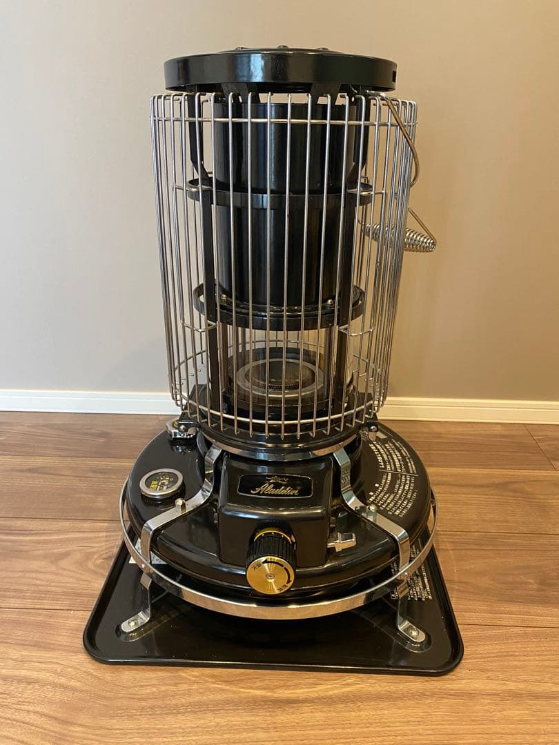 アラジン ブルーフレームヒーター BF3906 自然通気開放型灯油ストーブ ブルーフレームヒーター | Aladdin（アラジン）公式サイト