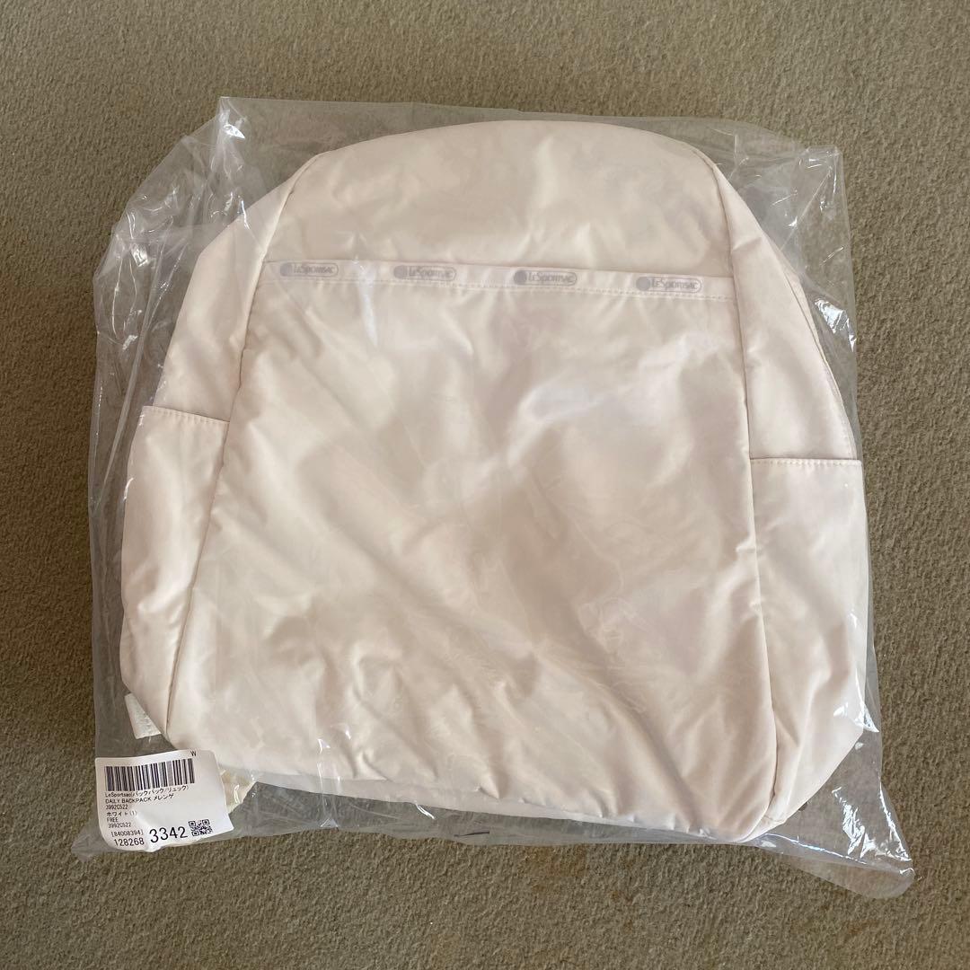 新品未使用　レスポートサック　リュック　メレンゲ LeSportsac（レスポートサック） デイバック リュック ROUTE BACKPACK