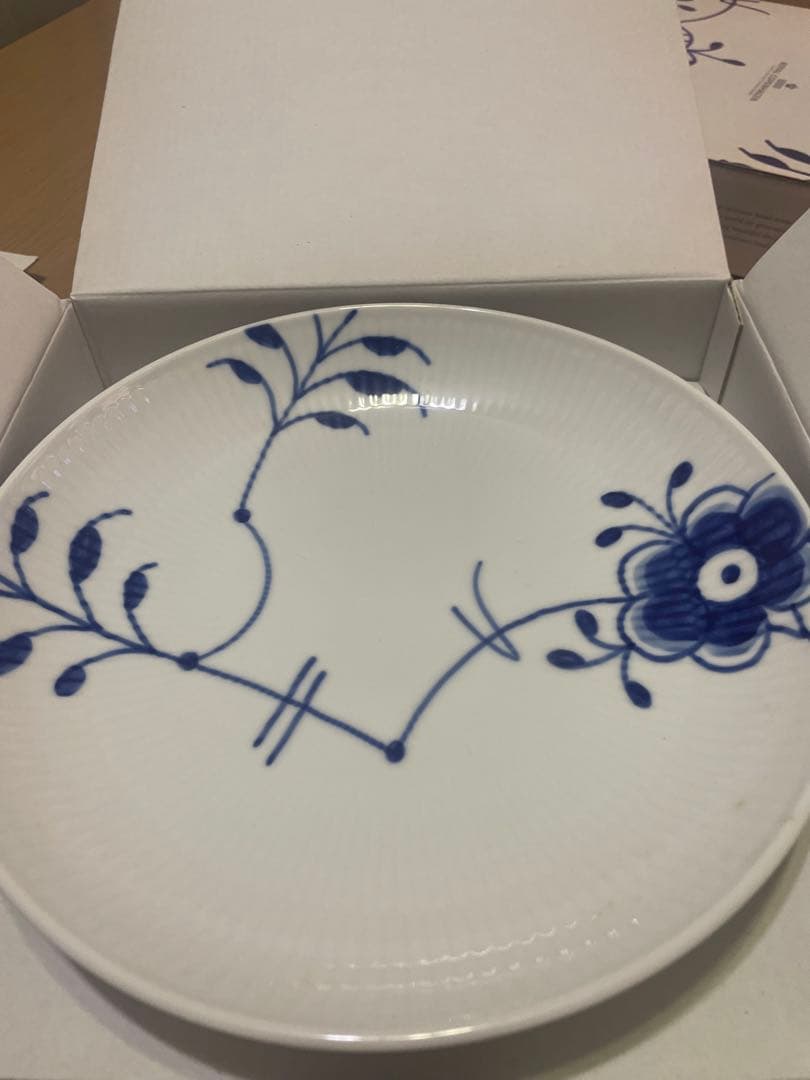 ロイヤルコペンハーゲンプレート2枚セット〜BLUE FLUTED MEGA