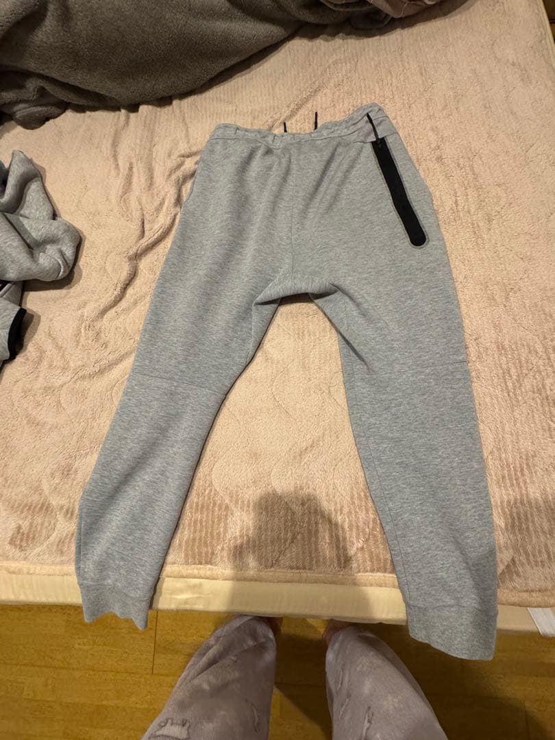 Nike テックフリース ABCマート購入‼️上L下M - メルカリ