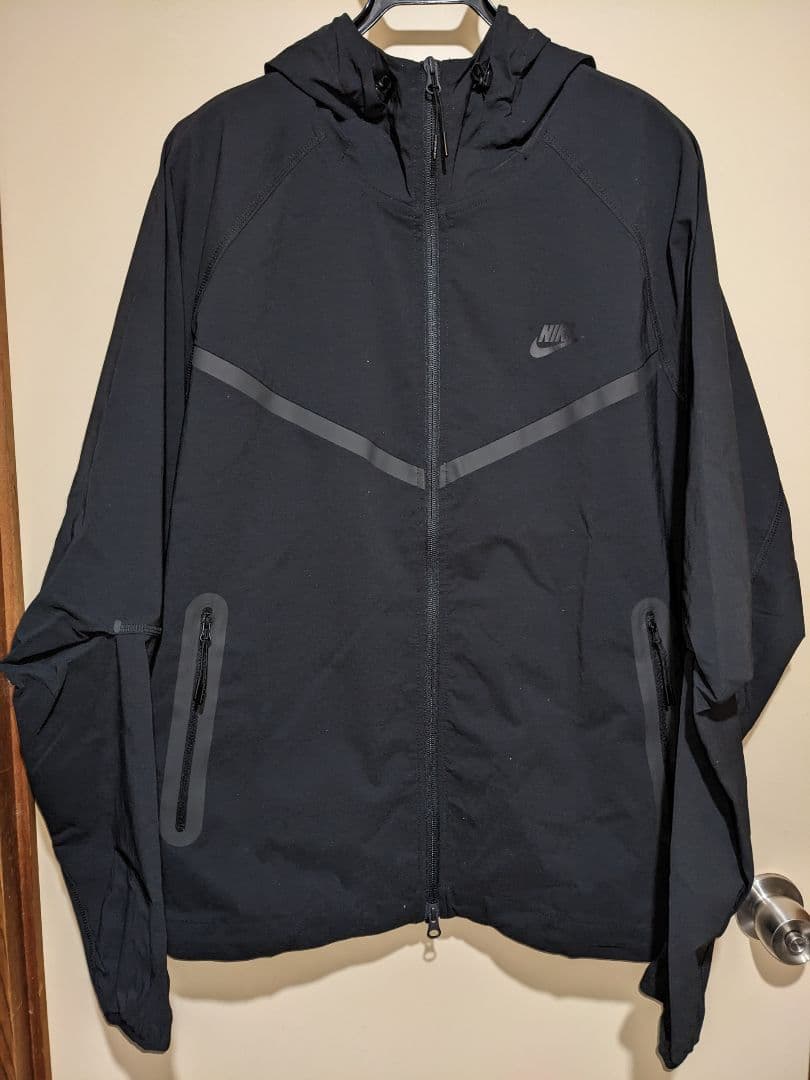 ナイキ ウィンドランナー メンズ フルジップ ジャケット黒ＸＬ新品7,609円安 NIKE公式】ナイキ テック メンズ フルジップ ウィンドランナー