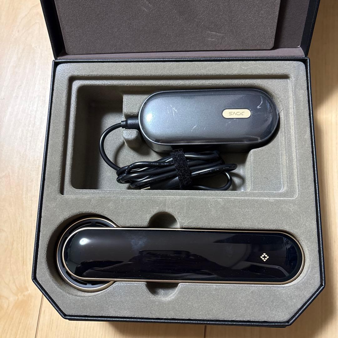 美顔器 黒 充電器・サングラス付き - メルカリ