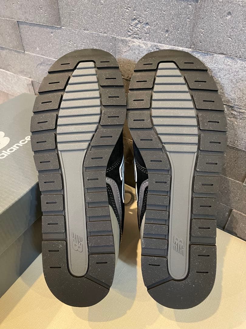 【新品】ニューバランス　スニーカー　24.5cm