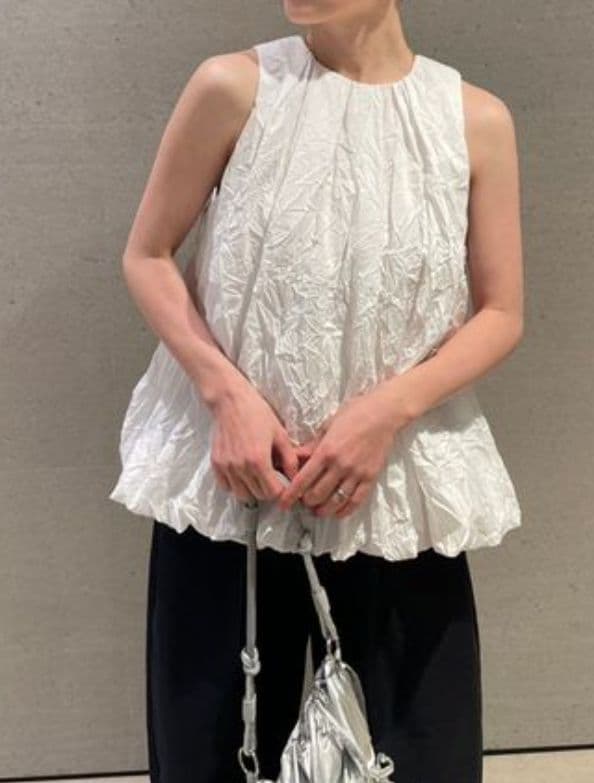 新品★エミ★ワッシャーバルーントップス　emmi atelier エミ emmi 美品 25SS ワッシャーバルーントップス カットソー