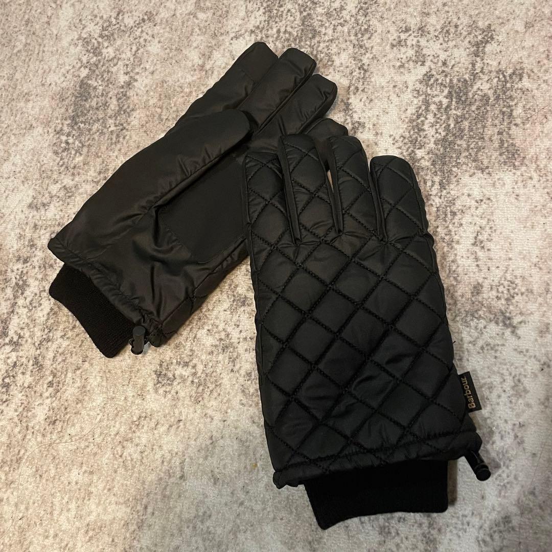 Barbour 防水キルティング手袋 ブラック バブアー L Barbour〈バブアー〉からキルティンググローブの紹介 ▪️商品詳細