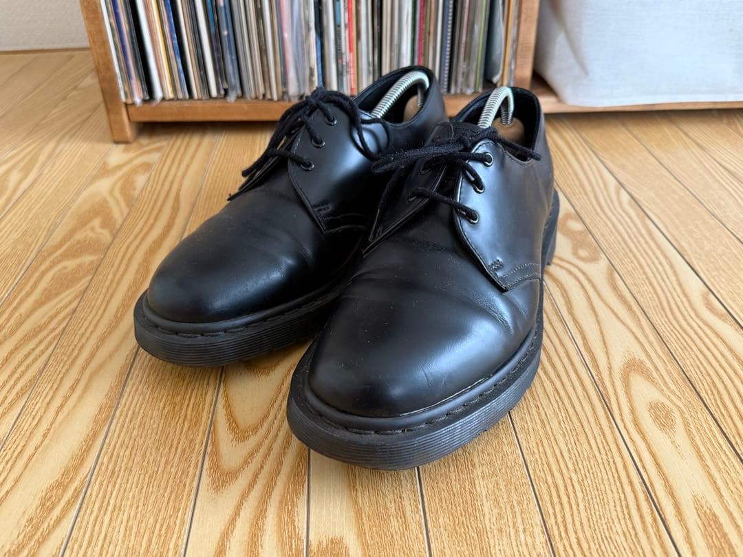 ドクターマーチン 3ホール UK8 ブラックシューズ 3ホール ドクターマーチン ビジネスシューズ」の人気商品一覧 | 安い