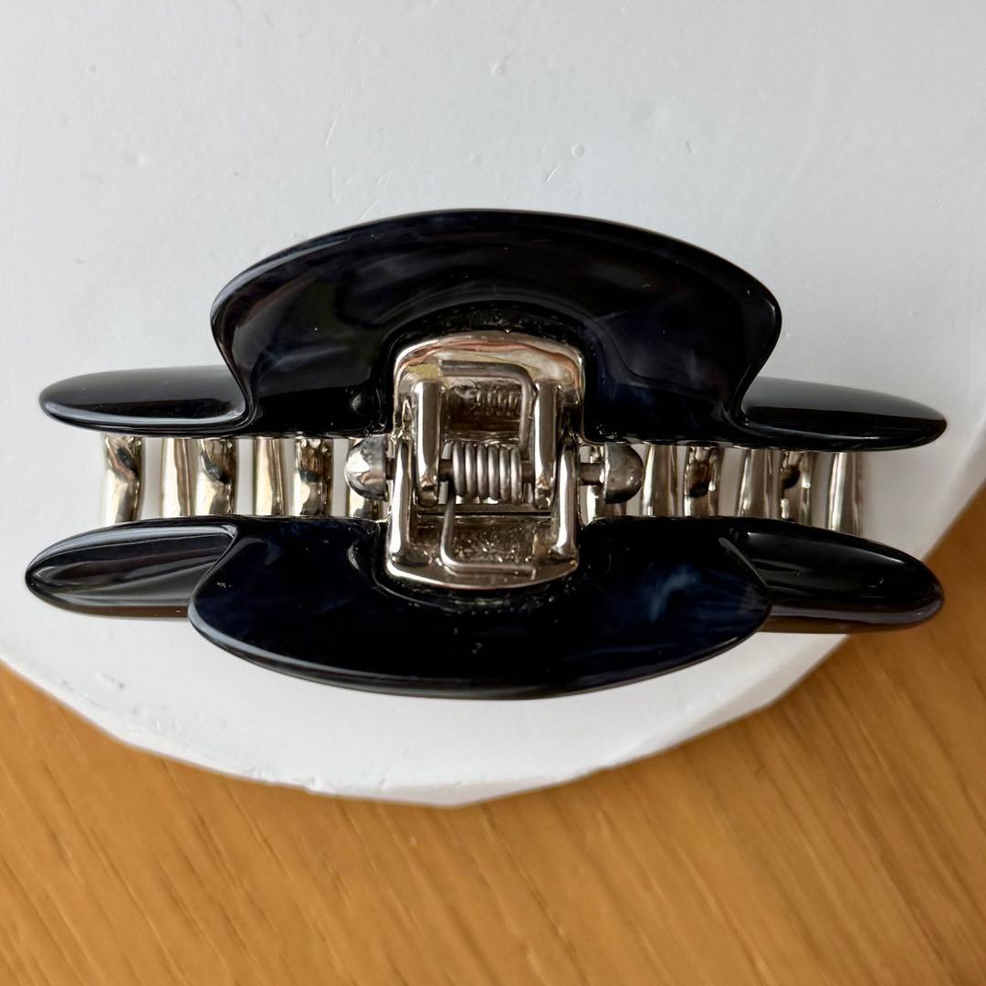 acca ヘアクリップ マーブル ネイビー シルバー フラワーモチーフ