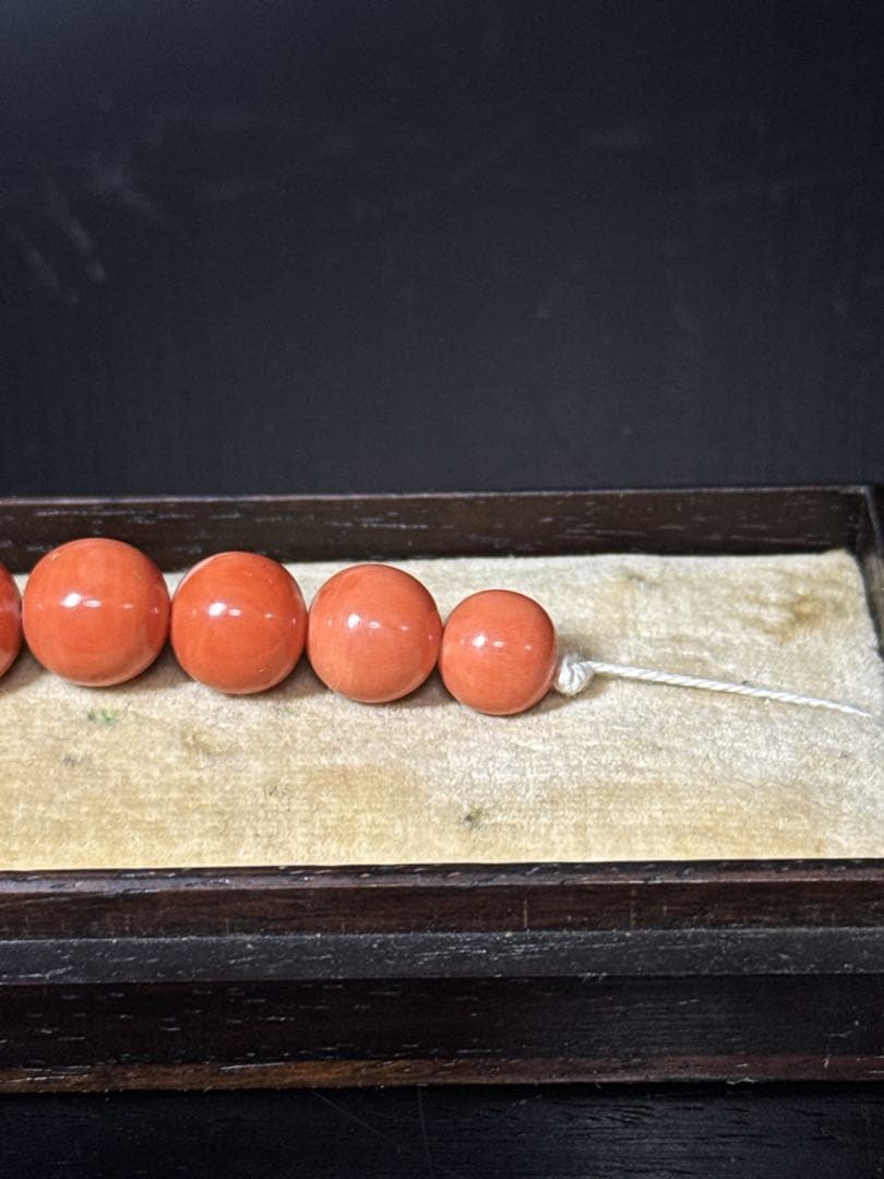 時代 本珊瑚 玉 緒締玉 髪飾 唐木箱付 - メルカリ