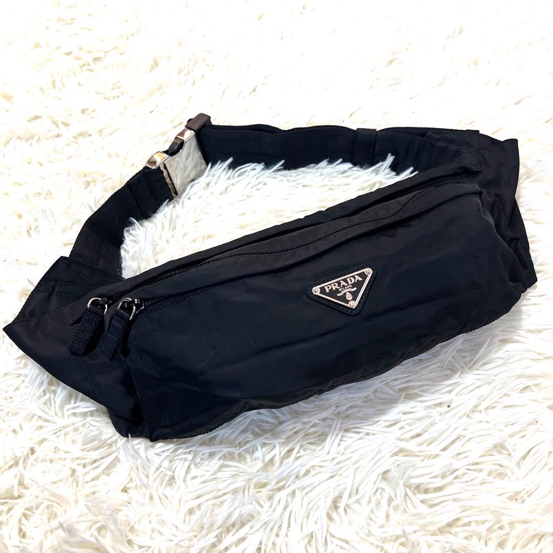 【未使用に近い】プラダ ボディバッグ 三角ロゴ ナイロン 黒 クロスボディ PRADA（プラダ） SALE ウエストポーチ ボディバッグ 三角ロゴ 黒