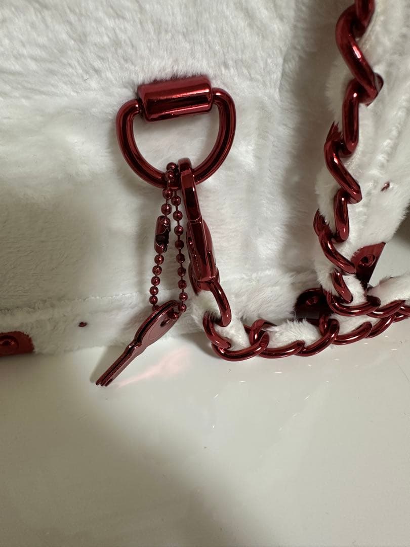 新品 正規品 エンジェル ホリデー レッド ファー - メルカリ